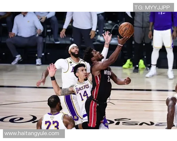 火箭胜湖人，试图扳回比分